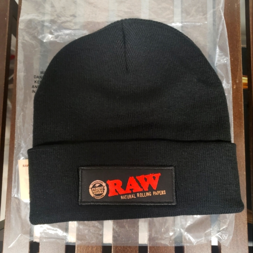 🔥🆕 RAW Black Beanie